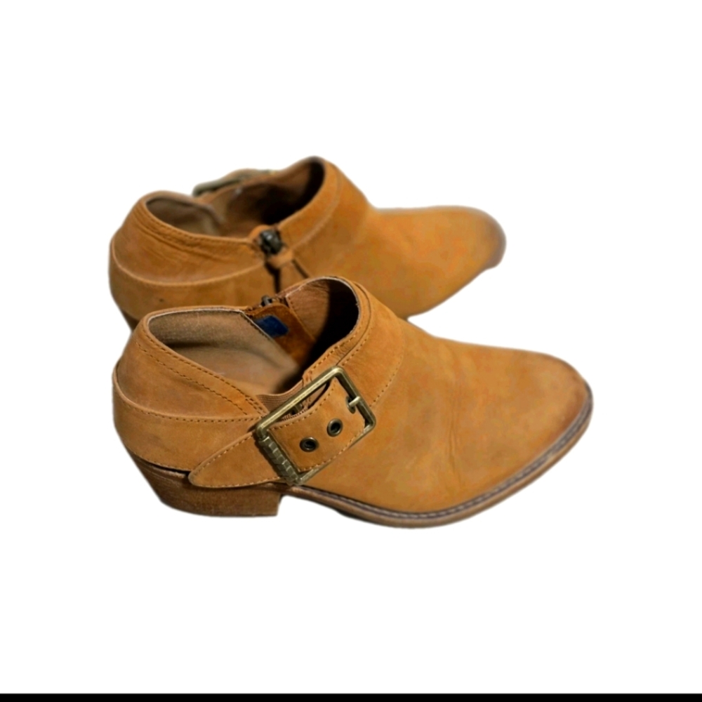 Sofft Alvie Tan Ankle Booties with Buckle,
